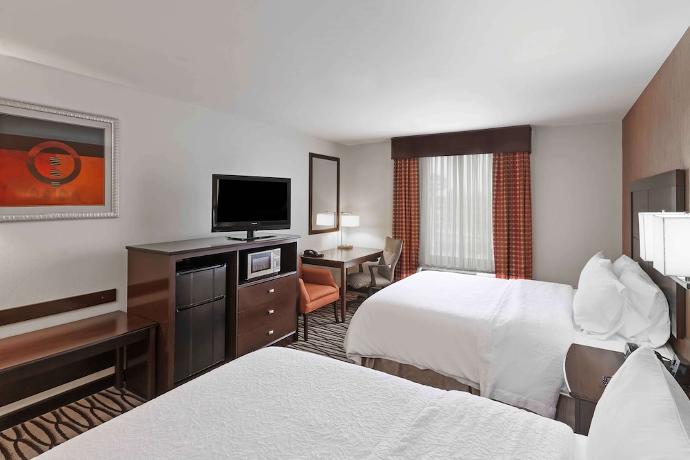 Room, 2 Queen Beds - Photo 1