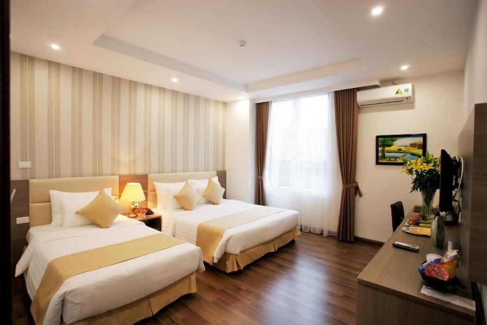Family Triple Room, City View