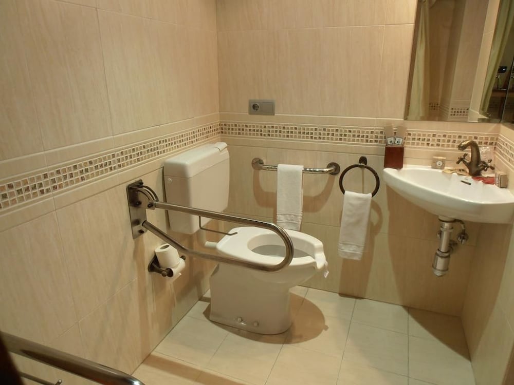 Double Room, Accessible photo 3