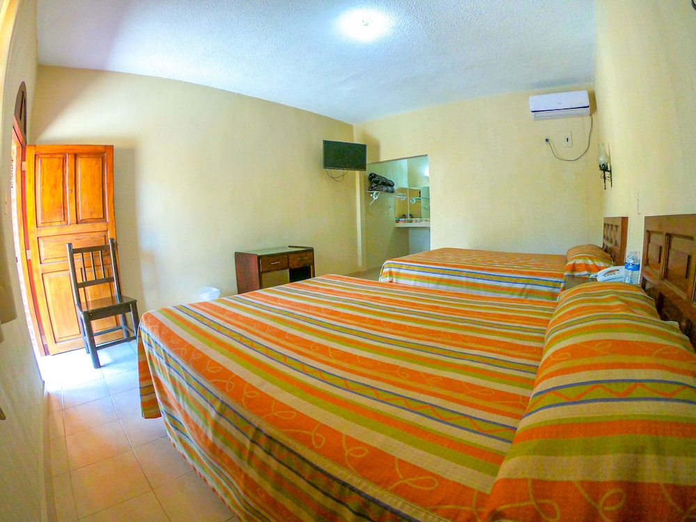 Standard Triple Room photo 3
