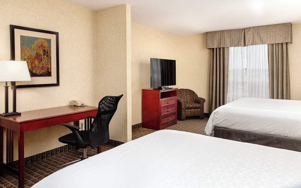 Suite, Multiple Beds - Photo 1