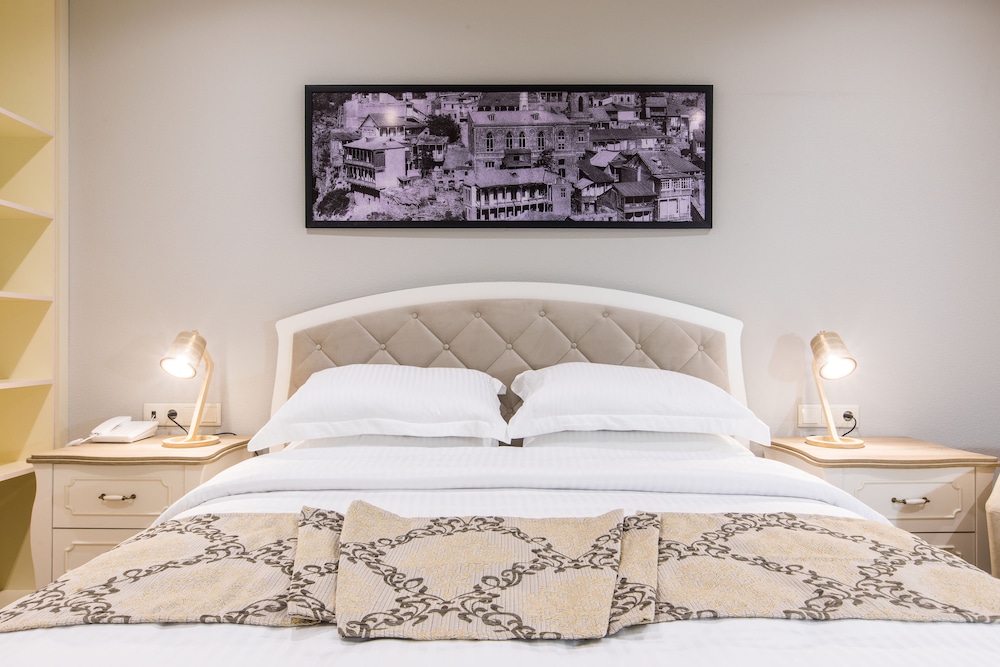Standard Double Room - Photo 2
