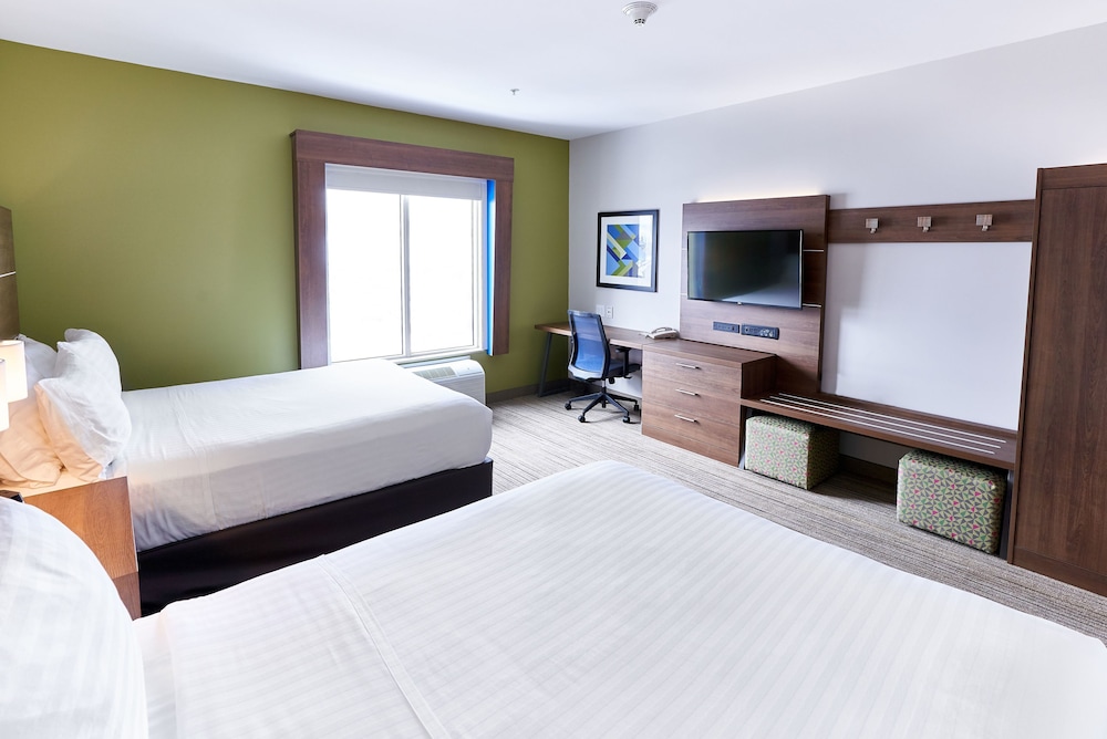 Standard Room, 2 Queen Beds, Accessible (Mobility, Accessible Tub) - Photo 1