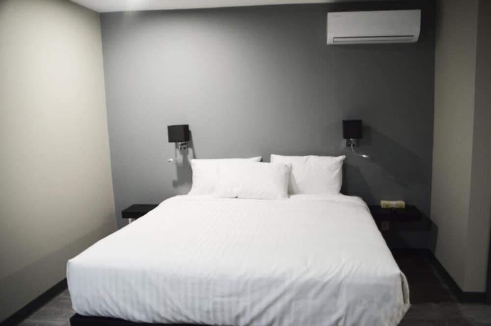 Classic Double Room, Annex Building photo 1