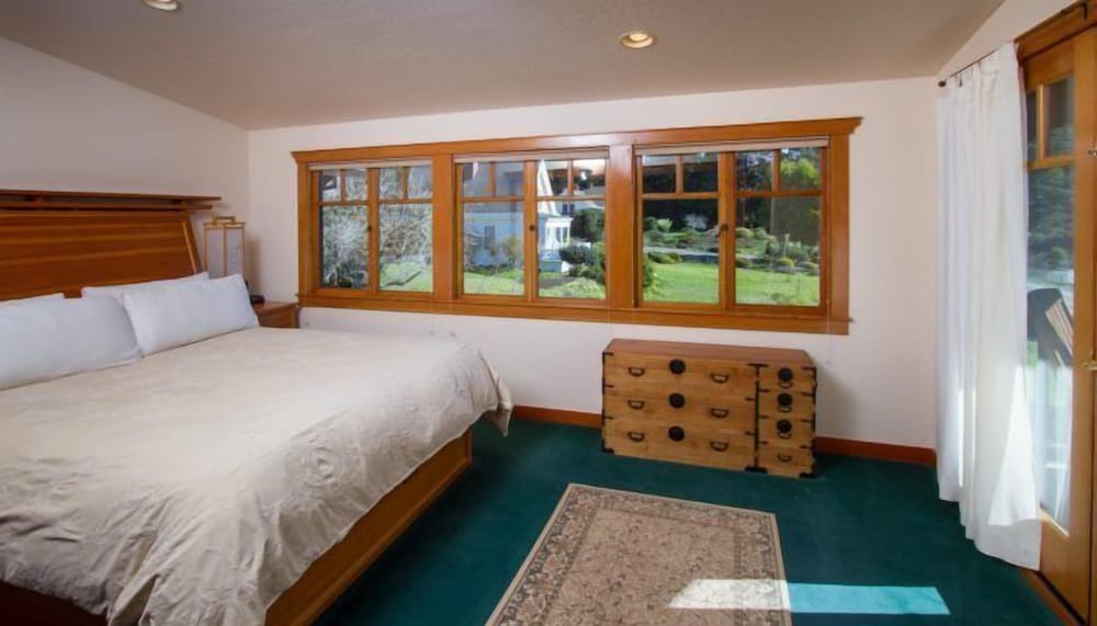 Luxury Suite, 1 King Bed photo 1