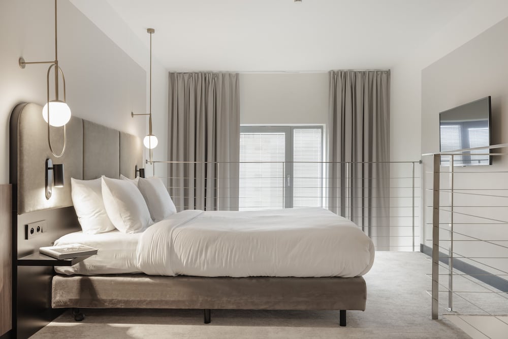 Superior Suite, Multiple Beds, Balcony - Photo 2
