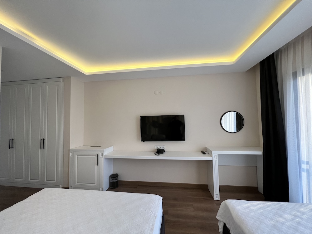 Family Triple Room, Sea View photo 3