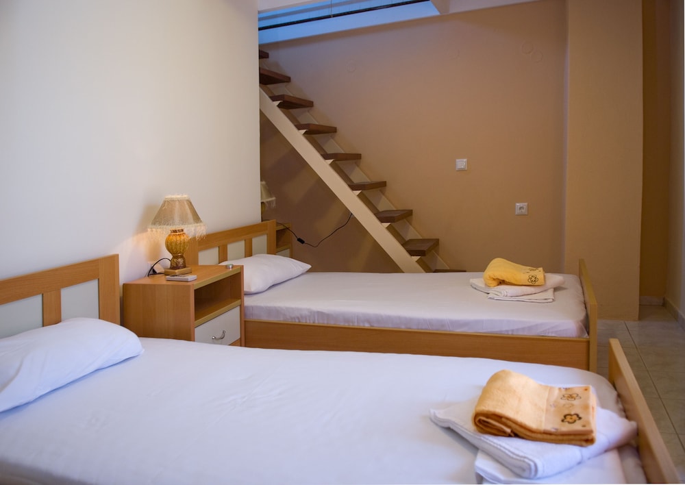 Apartment, 2 Bedrooms, Partial Sea View (Split Level)