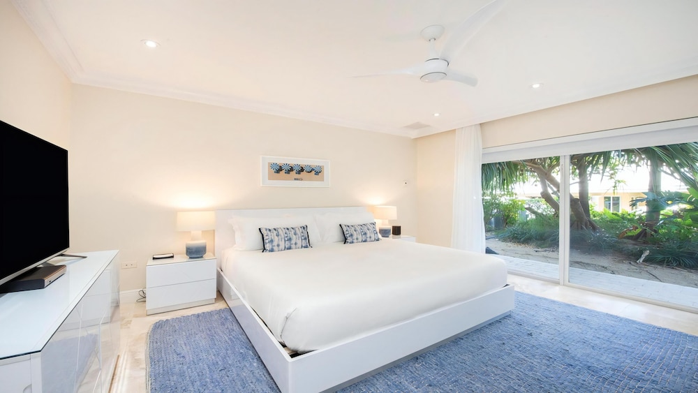 Design Condo photo 3