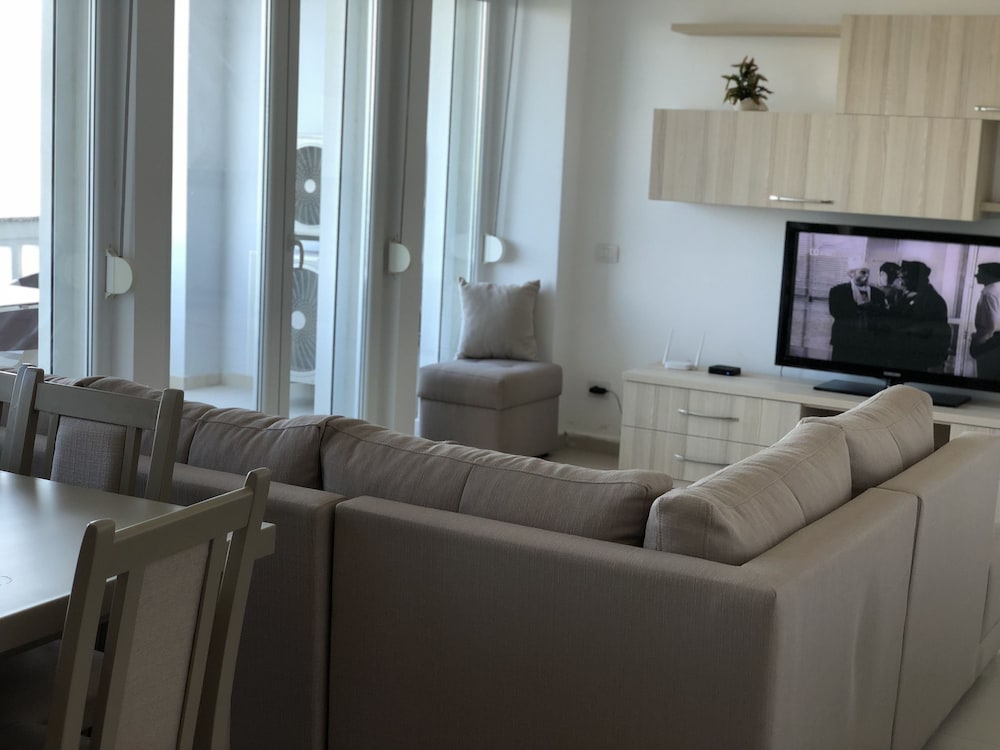 Family Apartment, Ocean View photo 3