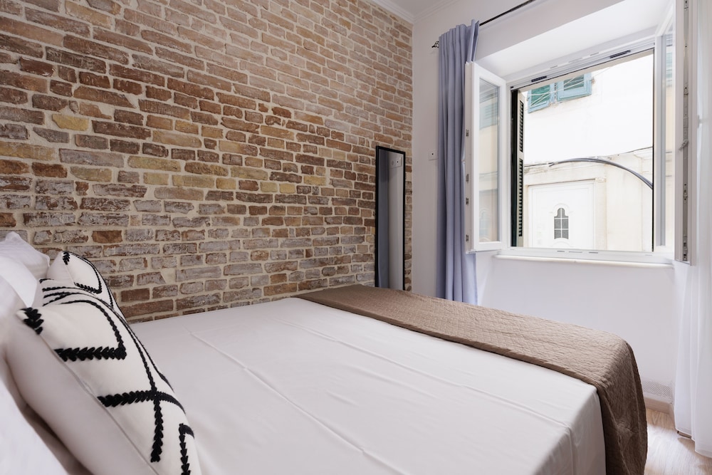 Apartment, 1 Bedroom, Ground Floor photo 2