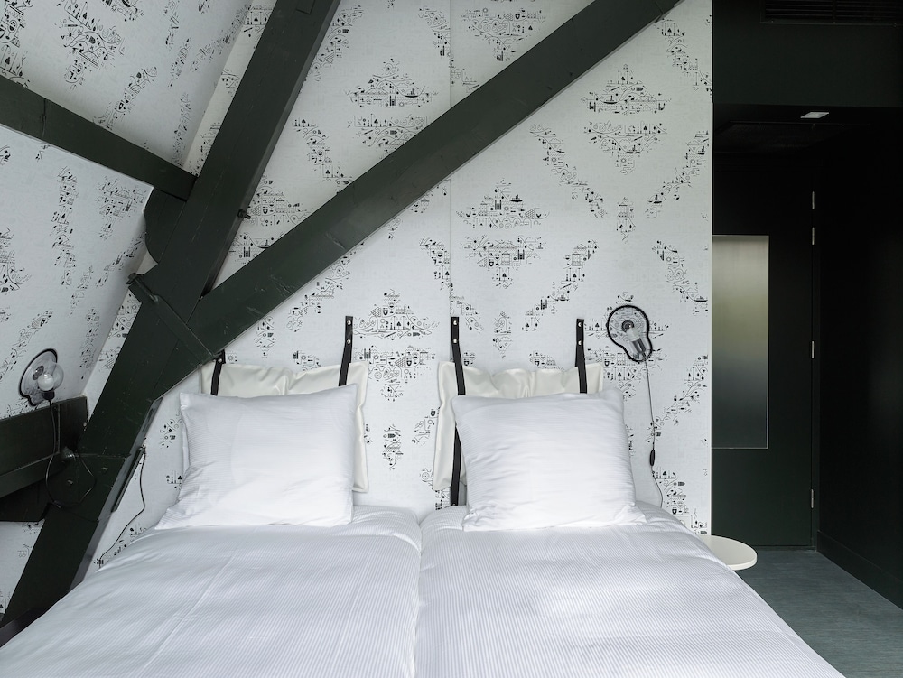 Comfort Room photo 2