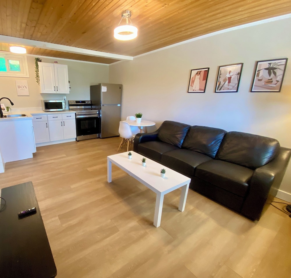 Classic Apartment, 2 Double Beds, Kitchen