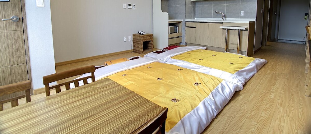 Condo Type(Kitchen) - Superior Ondol(City View) - Photo 3