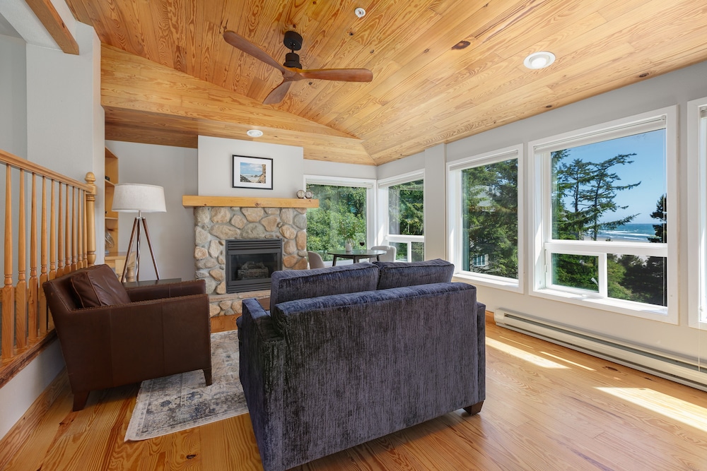 Deluxe Studio Suite