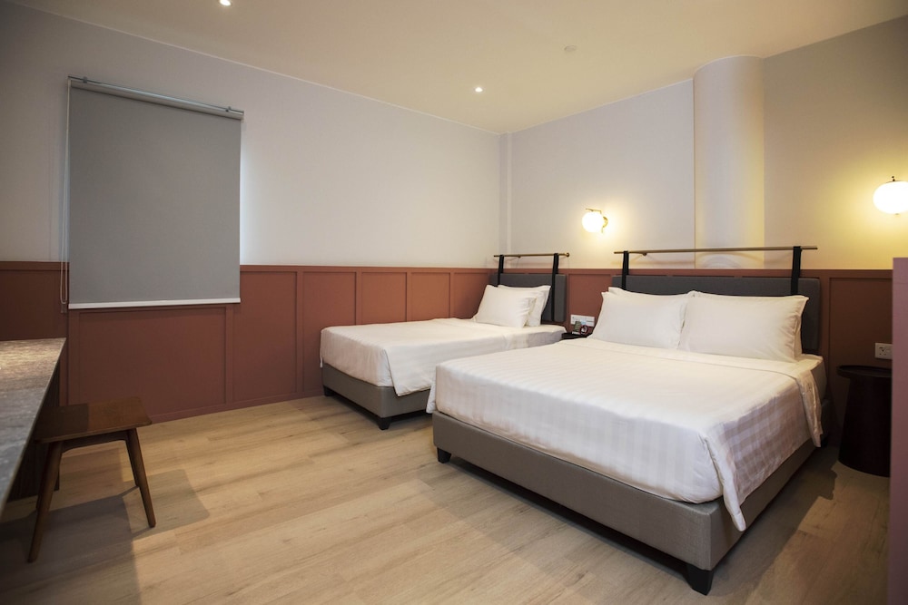 Deluxe Room - Photo 1