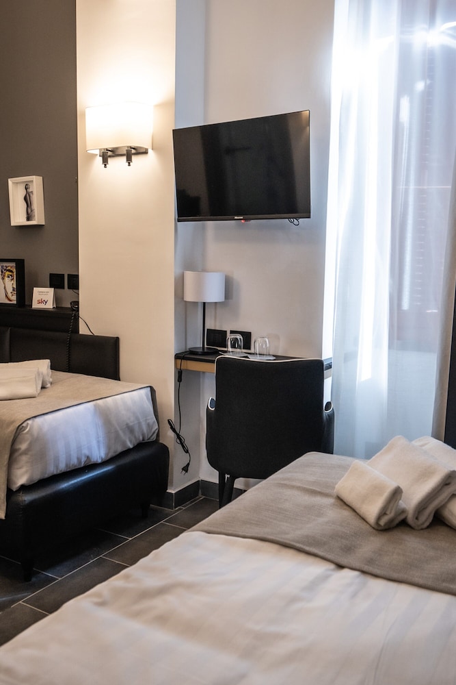 Standard Twin Room photo 2