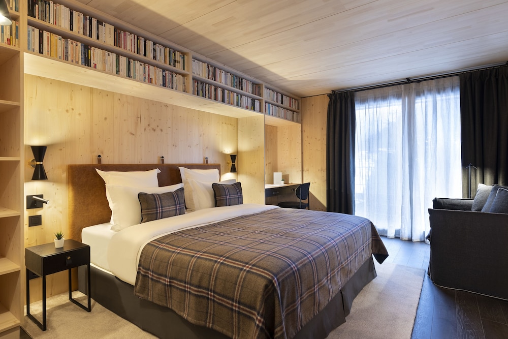 Superior Room (2 adults and 1 child less than 13 YO) photo 3
