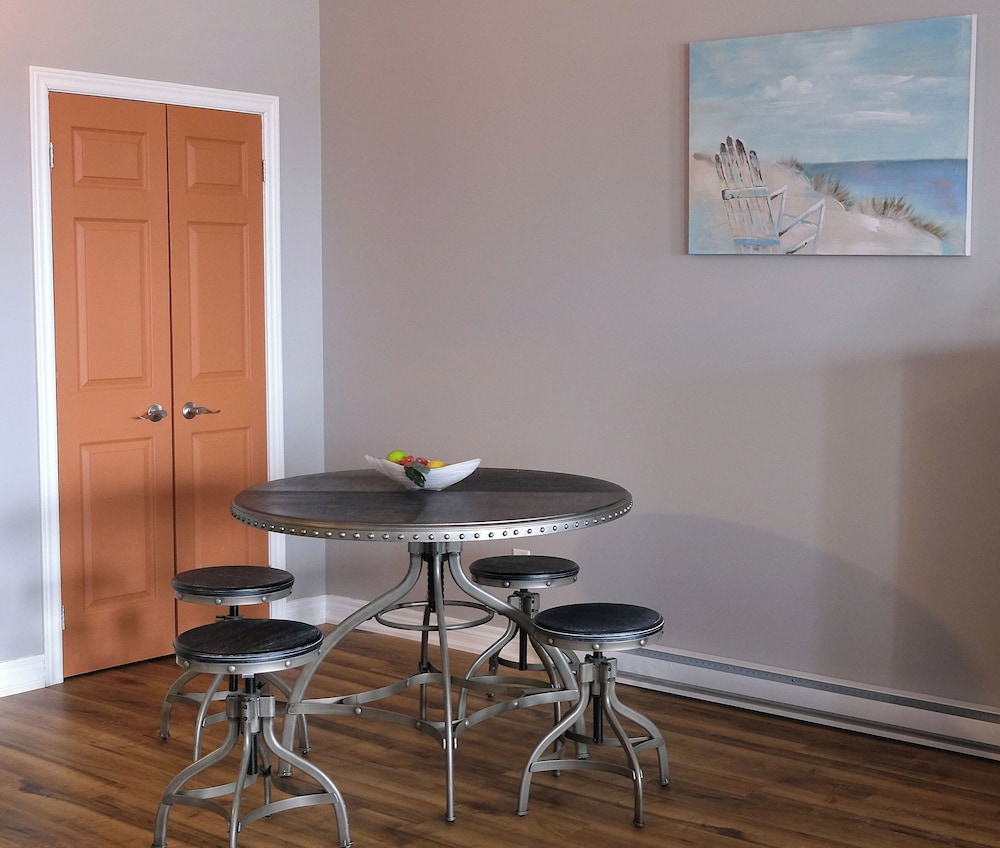 Studio Suite 7 photo 3