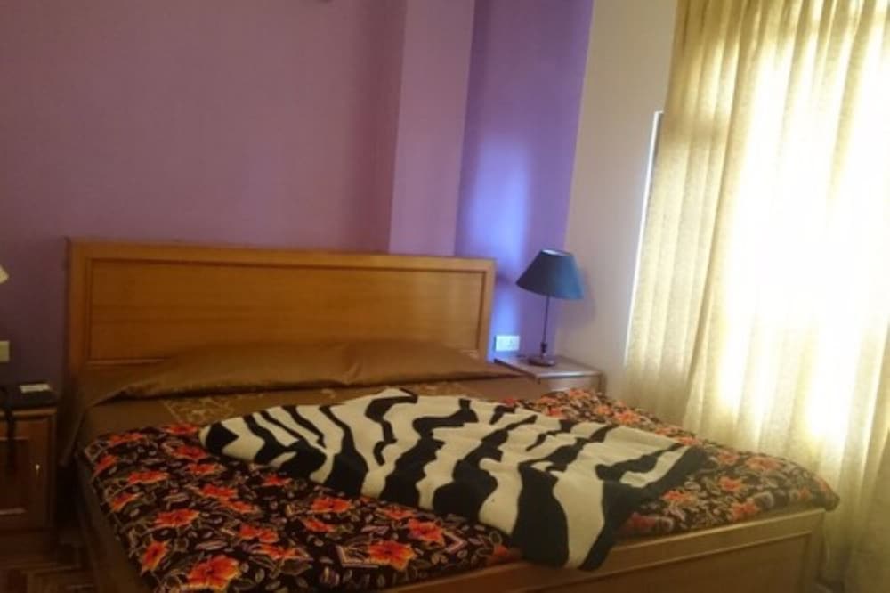 Deluxe Double Room, Multiple Beds - Photo 5