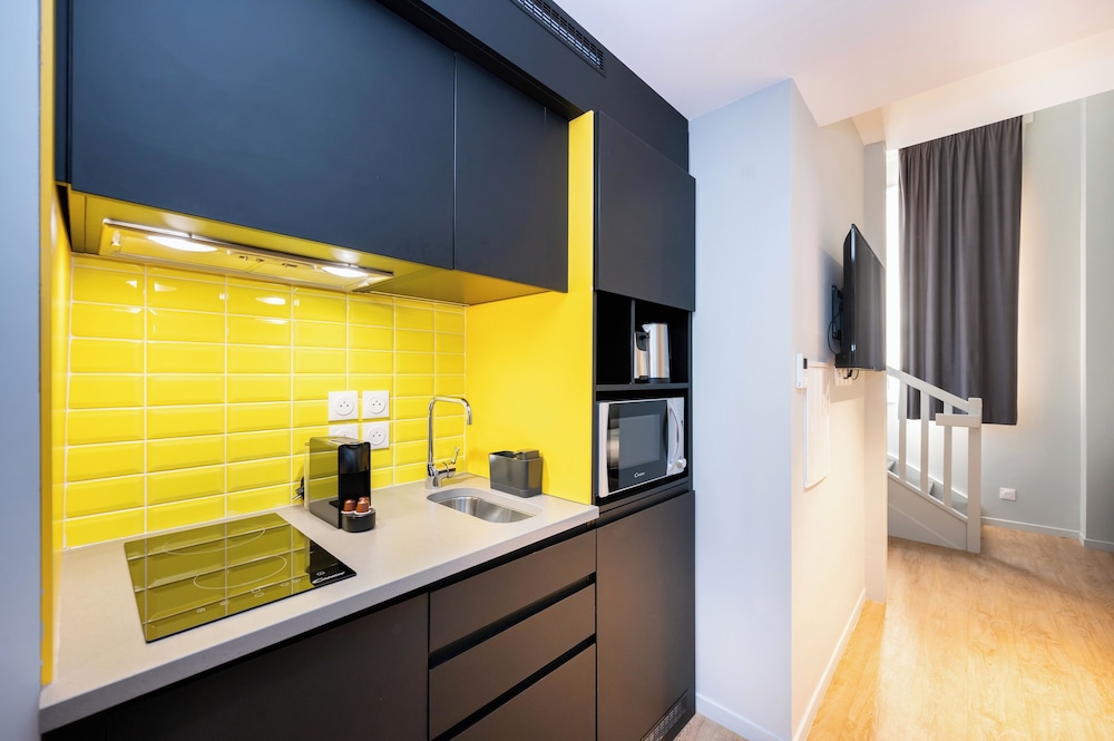 Studio Apartment Sleeps 3 - Photo 3