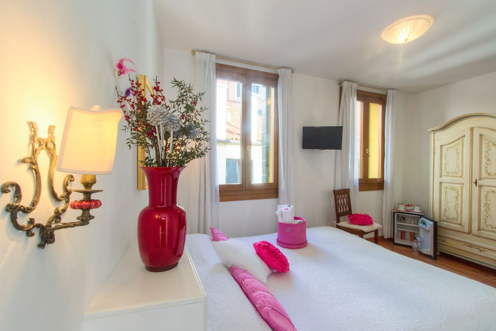 Comfort Suite, Terrace, Canal View (up to 4 people) photo 1