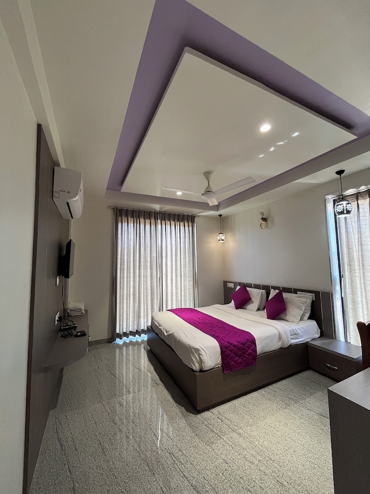 Basic Double Room