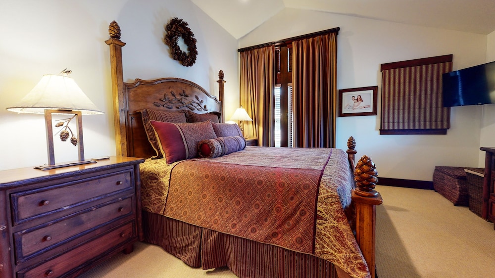Townhome, 4 Bedrooms