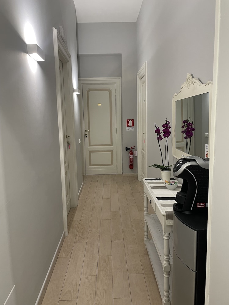Grand Room photo 3