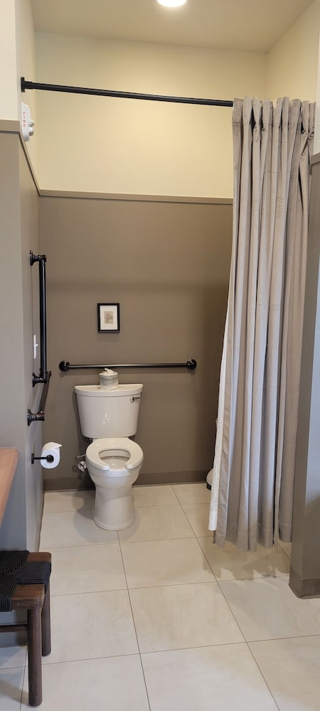 Exclusive Suite, 1 King Bed, Hot Tub - Photo 9