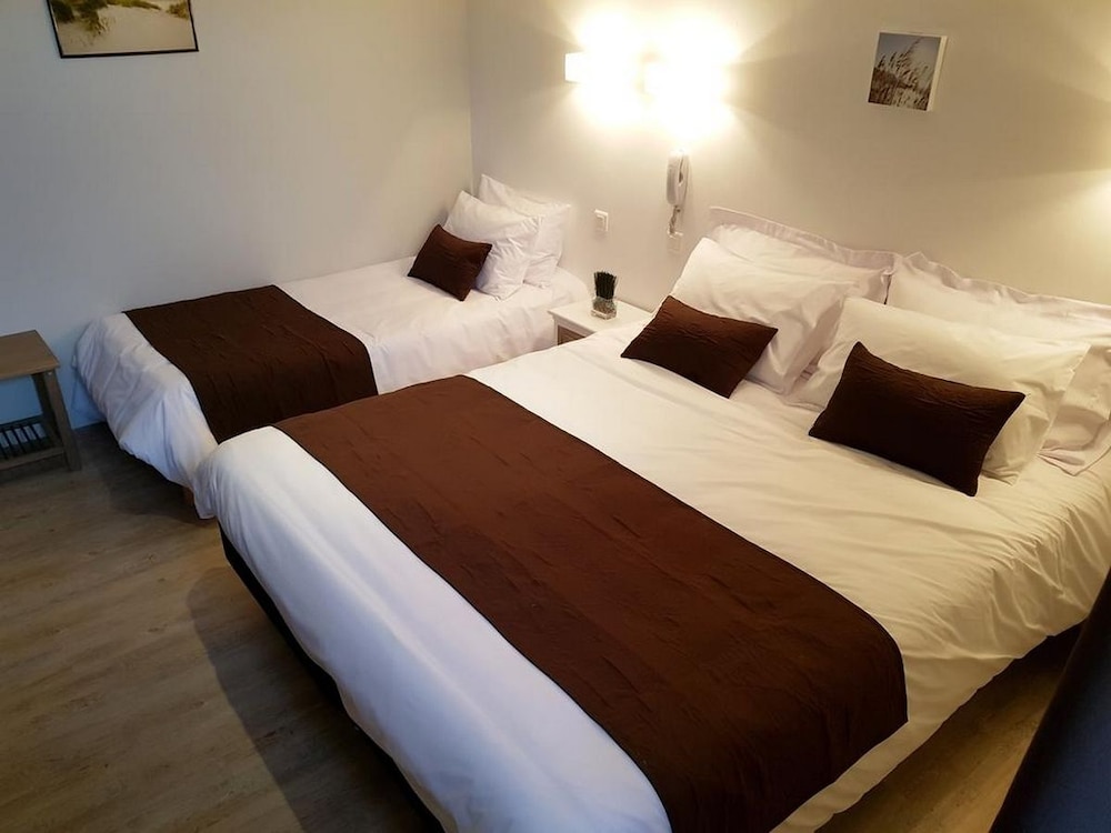 Standard Triple Room photo 2