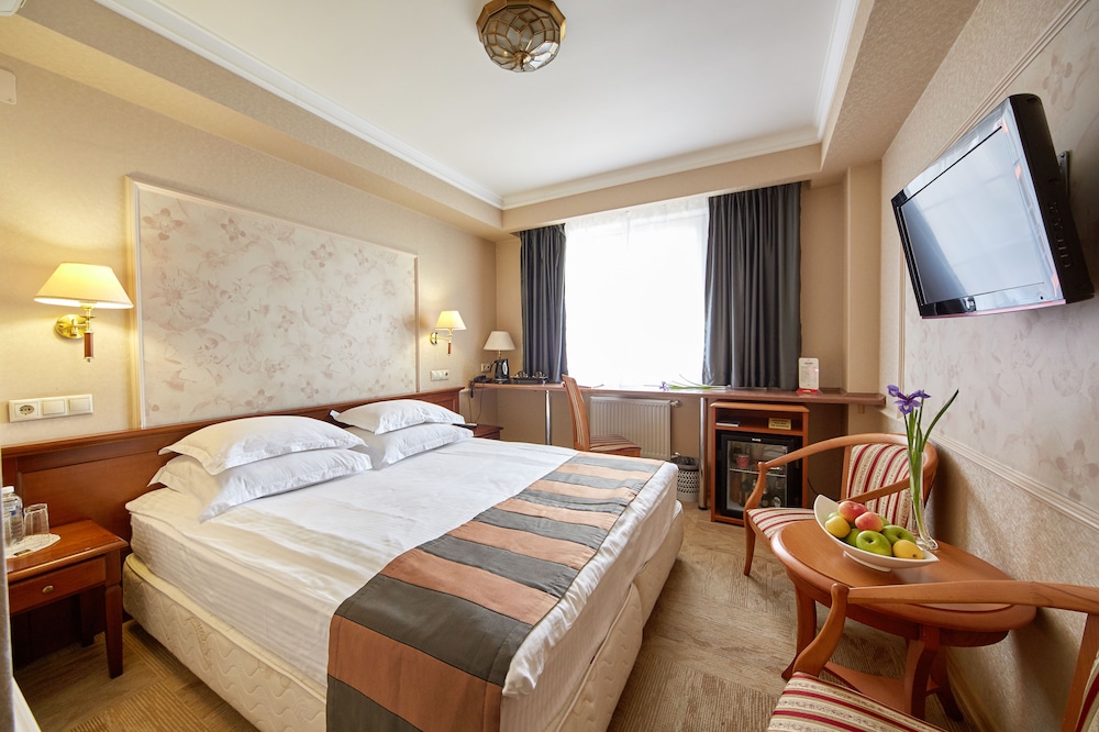 Standard Room photo 2