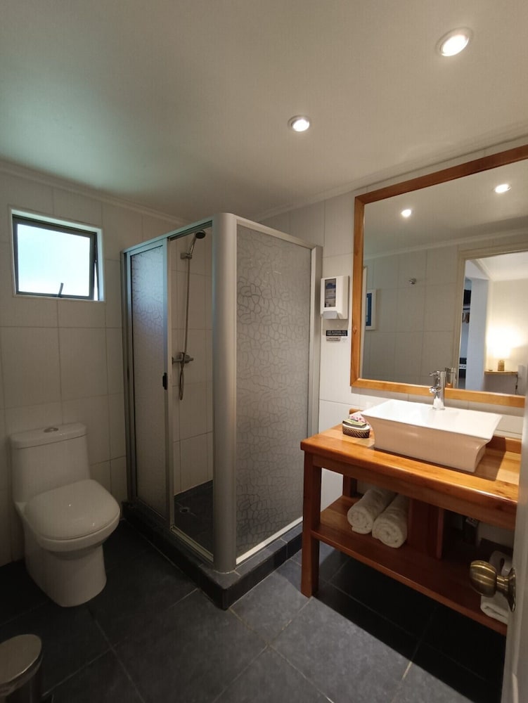 Superior Room, 1 King Bed, Terrace, Pool View photo 2