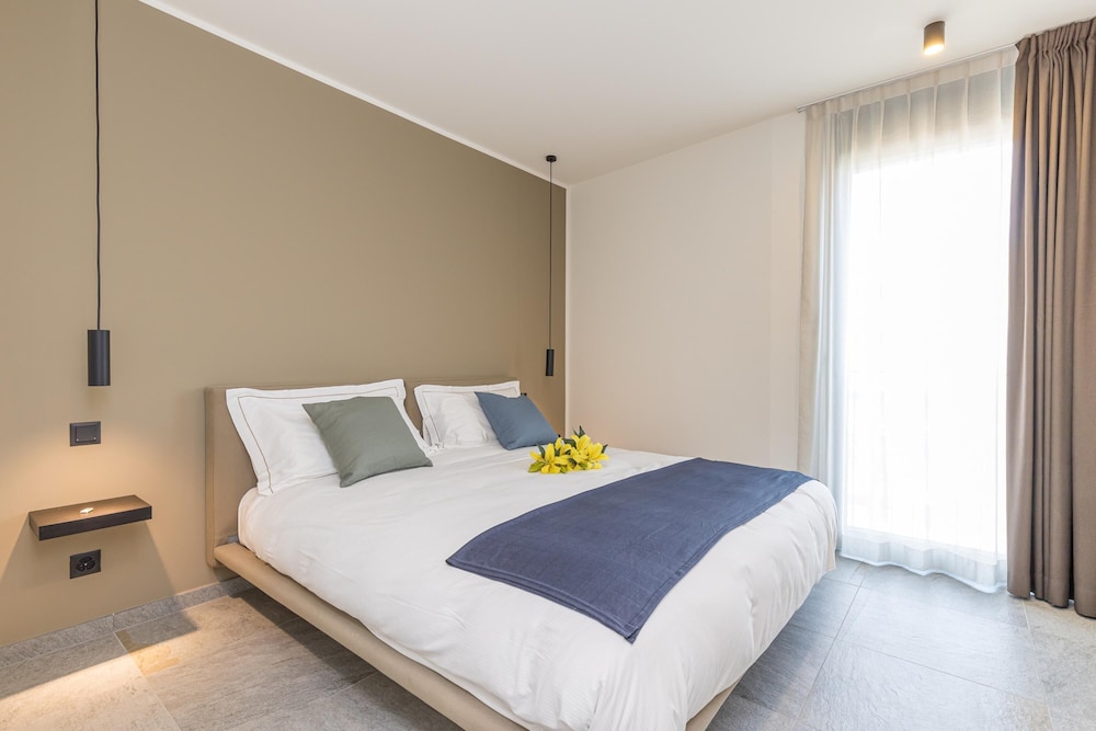 Family Apartment, 1 Bedroom (Icon H 406 Suite Business)