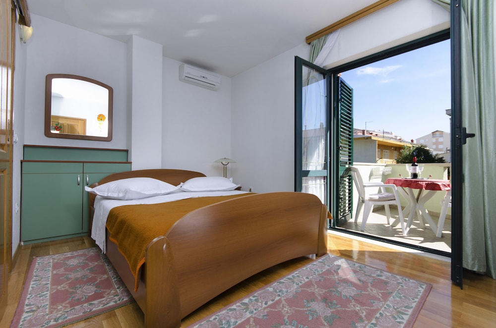 Double Room, Balcony, Mountain View (.) photo 3