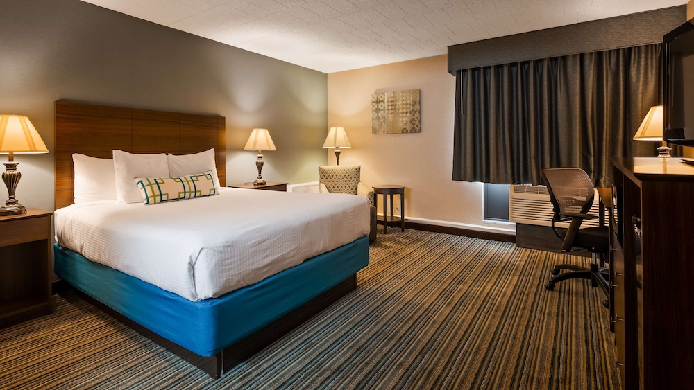 Standard Room, 1 Queen Bed, Non Smoking - Photo 2