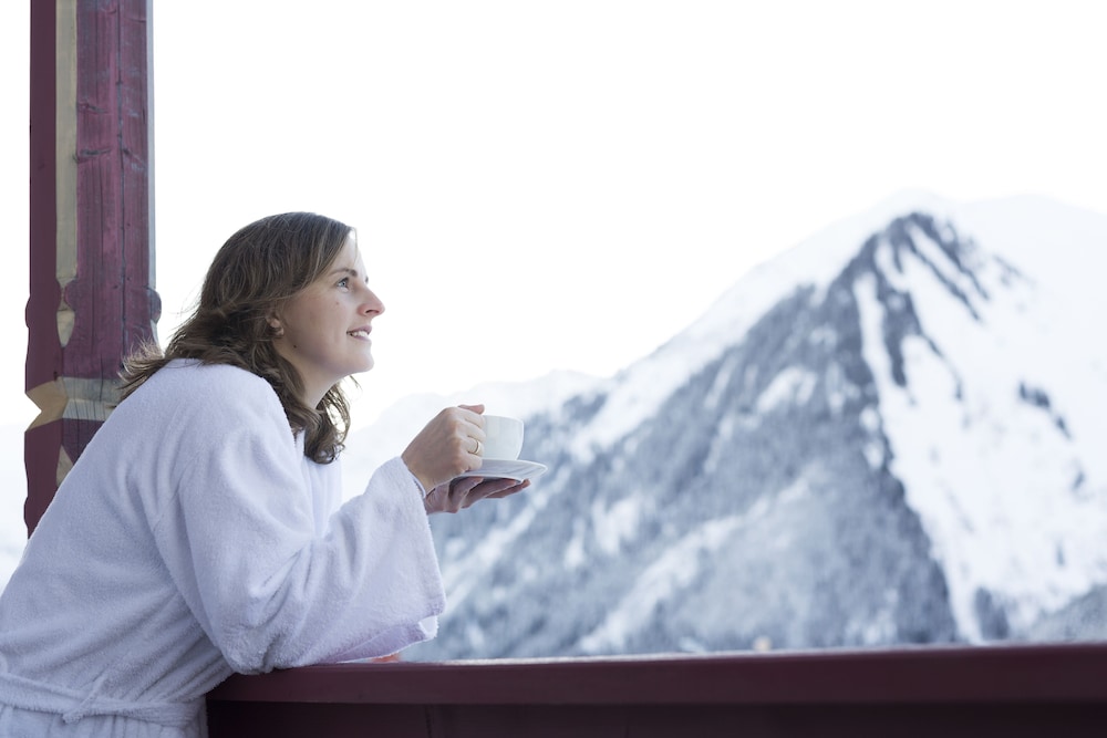 Luxury Suite, 1 Bedroom, Hot Tub, Mountain View photo 1