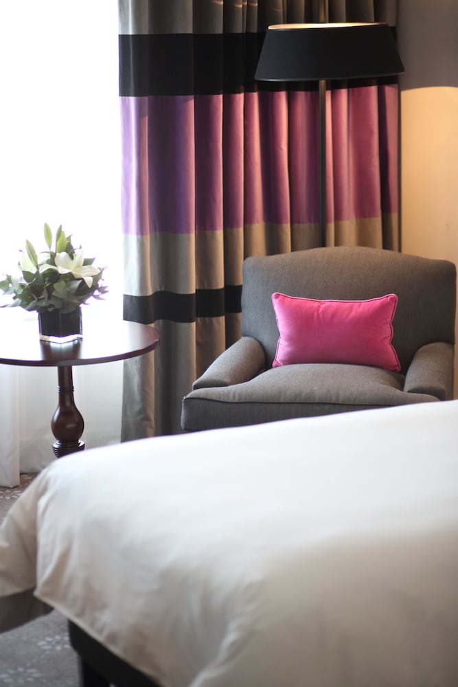 Superior Room, 1 Queen Bed, City View