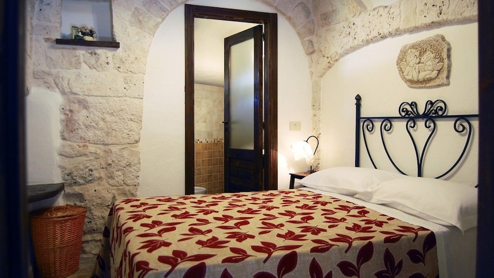 Classic Room, 1 Double Bed, Refrigerator photo 2
