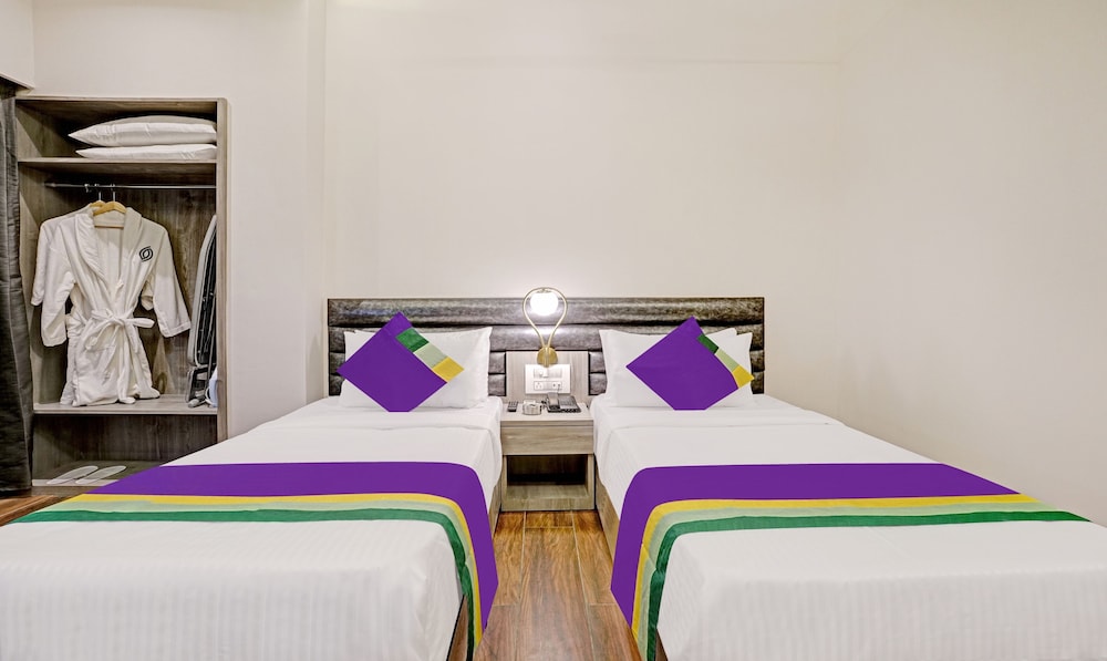 Standard Double Room - Photo 12