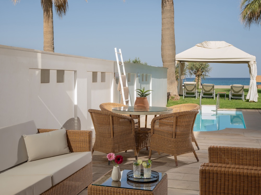 Suite, Private Pool (Bungalow Sea Front)