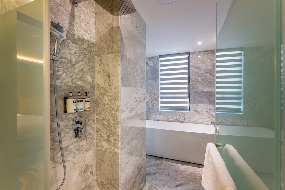 Standard Room, 2 Double Beds, Bathtub, Mountain View photo 1