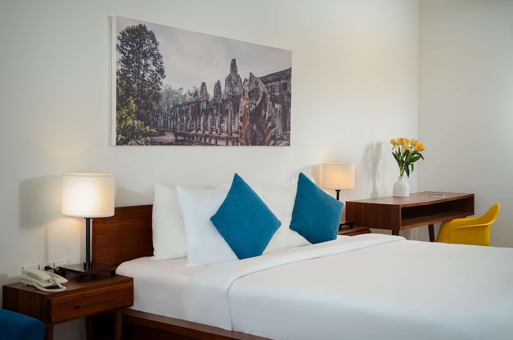 Superior Double Room, Pool View