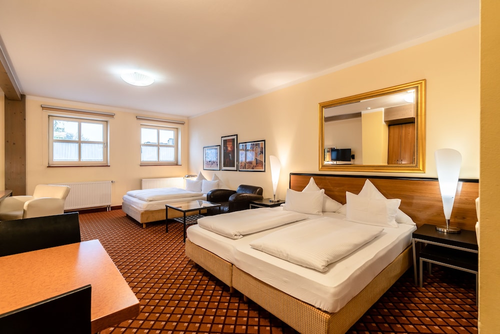 Apartment (4)