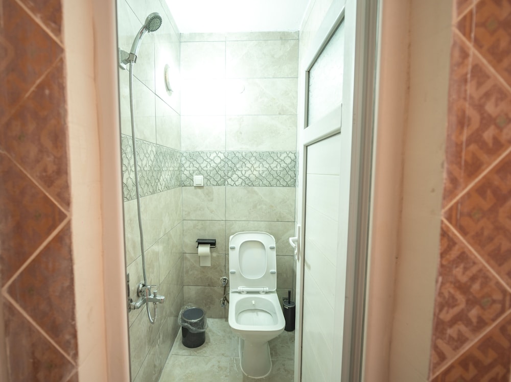 Basic Double Room photo 2