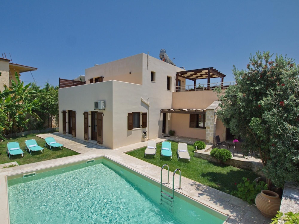 Villa photo 3