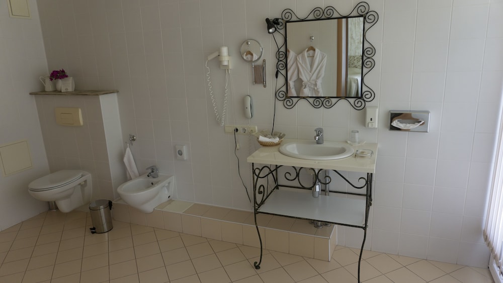 Standard Room photo 3