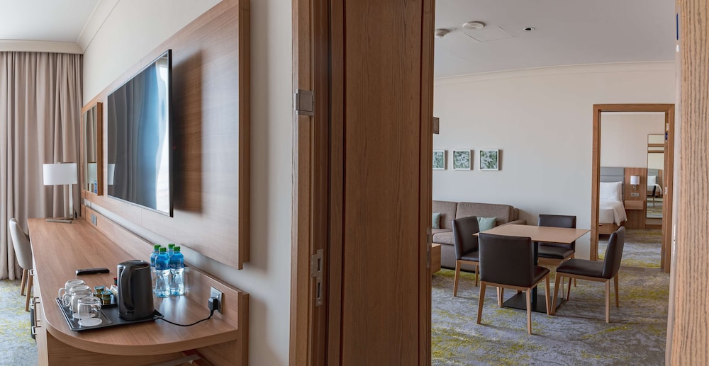 Family Suite, 1 King Bed, Connecting Rooms