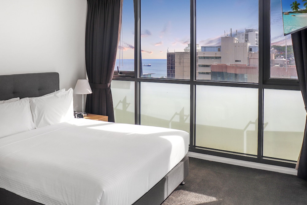 Suite, 2 Queen Beds, Harbor View (High Floor) - Photo 9