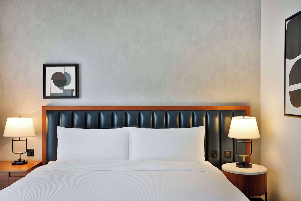 King Deluxe Room with View photo 3